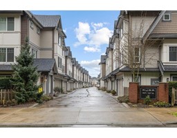 26 6971 122 ST, Surrey, British Columbia