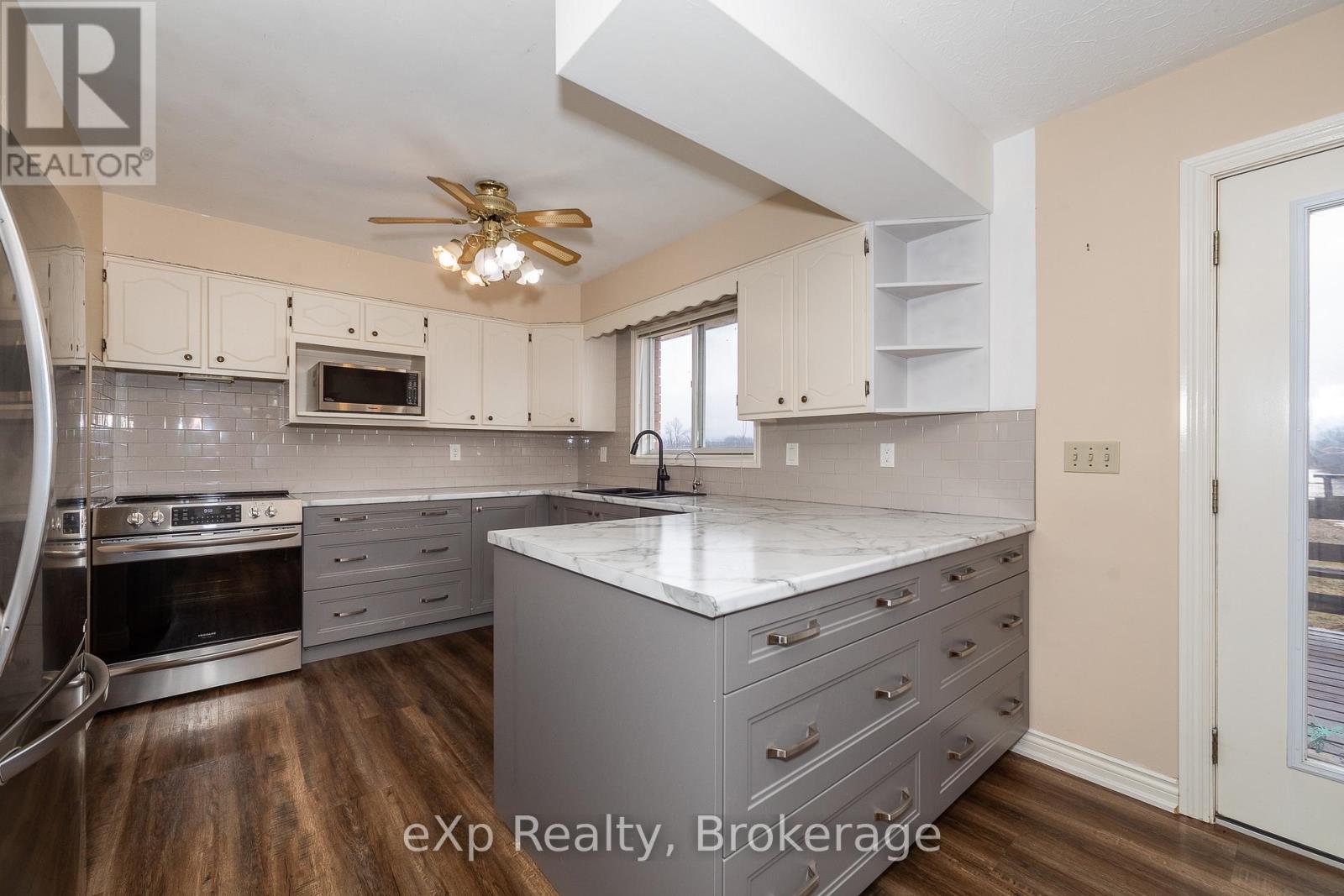 439607 Sydenham-Lakeshore Drive, Meaford, Ontario  N0H 1B0 - Photo 6 - X12035268