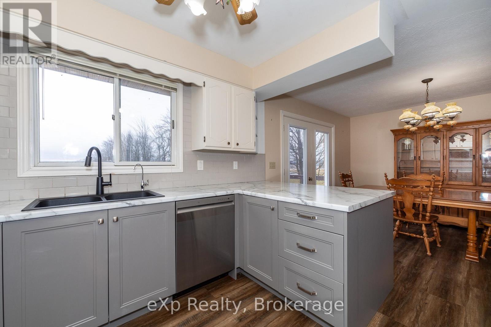 439607 Sydenham-Lakeshore Drive, Meaford, Ontario  N0H 1B0 - Photo 9 - X12035268