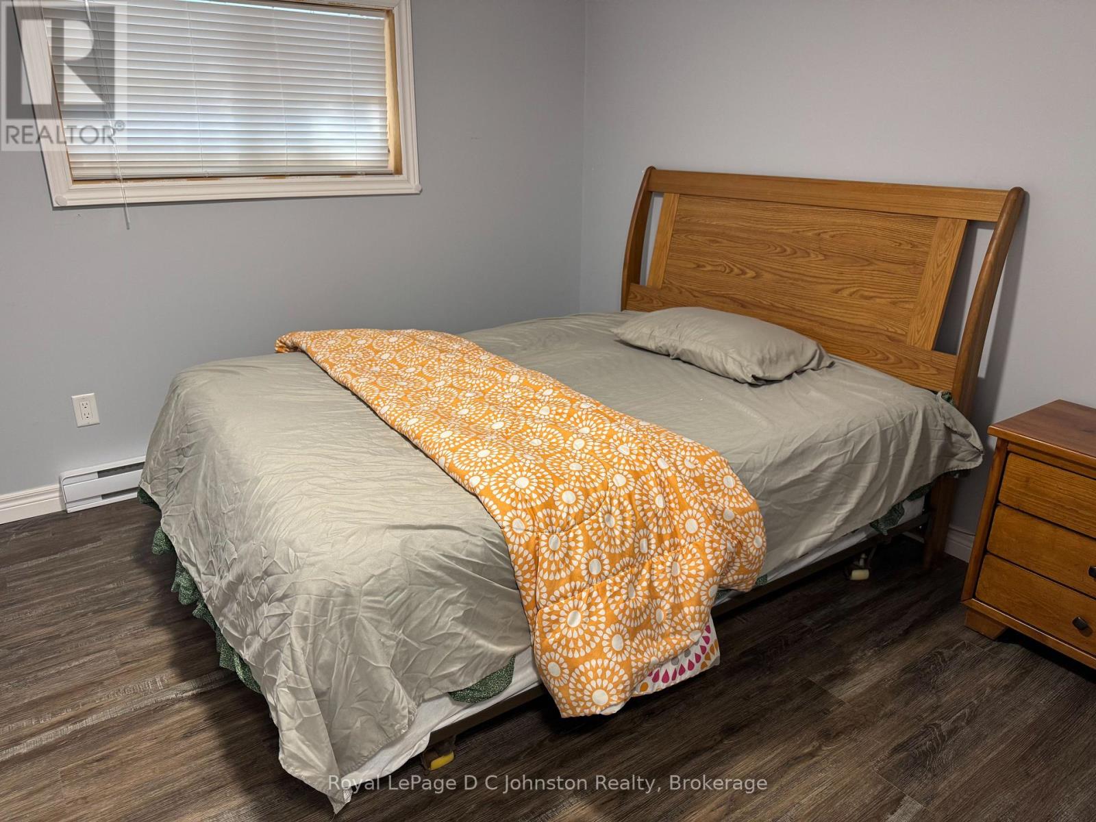 341 Palmerston Street, Saugeen Shores, Ontario  N0H 2L0 - Photo 17 - X12035303