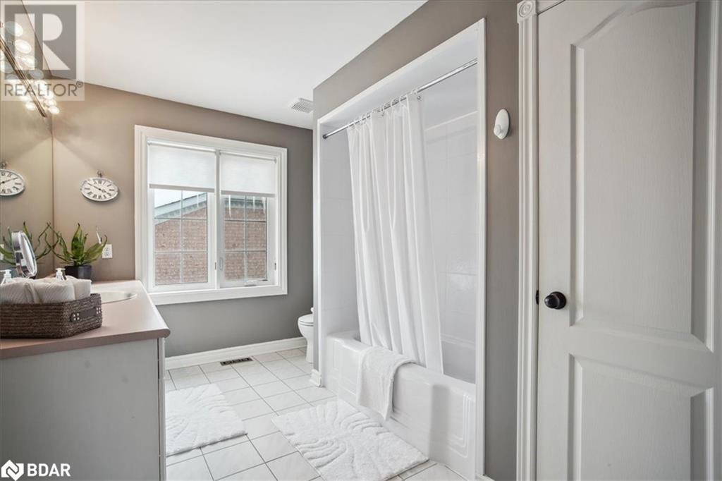 758 Exceller Circle, Newmarket, Ontario  L3X 1P5 - Photo 16 - 40701175