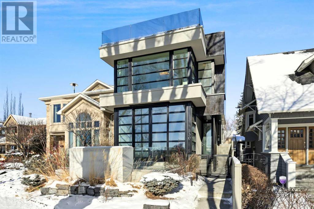 530 Crescent Road Nw, Calgary, Alberta  T2M 4A5 - Photo 3 - A2193760