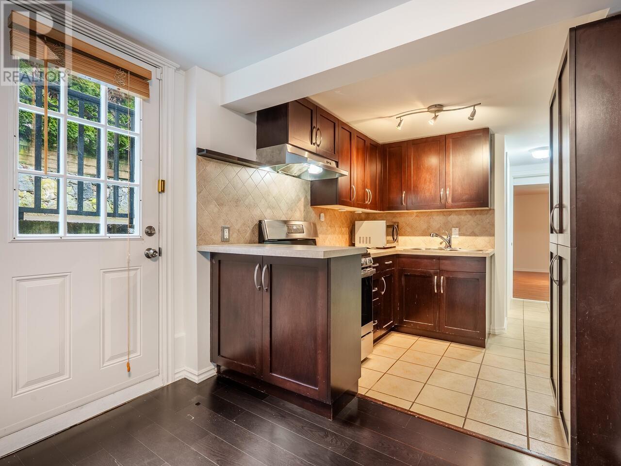 267 Chester Court, Coquitlam, British Columbia  V3K 5C2 - Photo 17 - R2978488