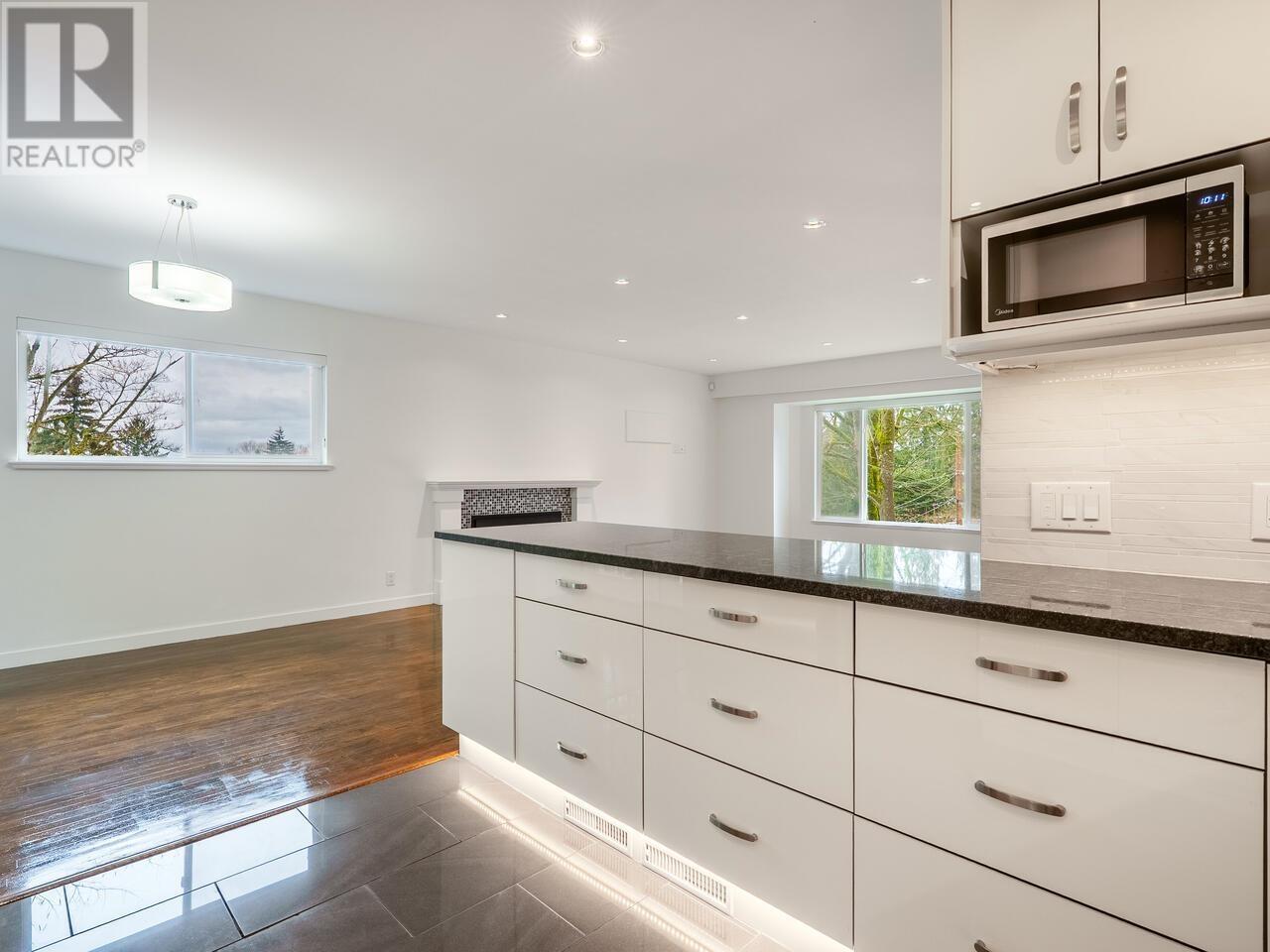 267 Chester Court, Coquitlam, British Columbia  V3K 5C2 - Photo 16 - R2978488