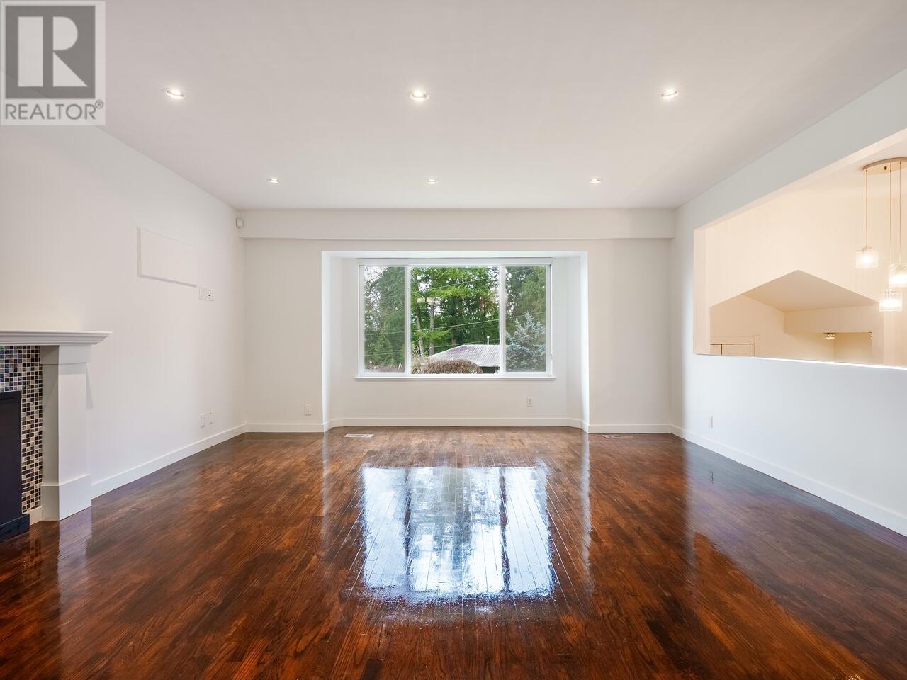 267 Chester Court, Coquitlam, British Columbia  V3K 5C2 - Photo 9 - R2978488