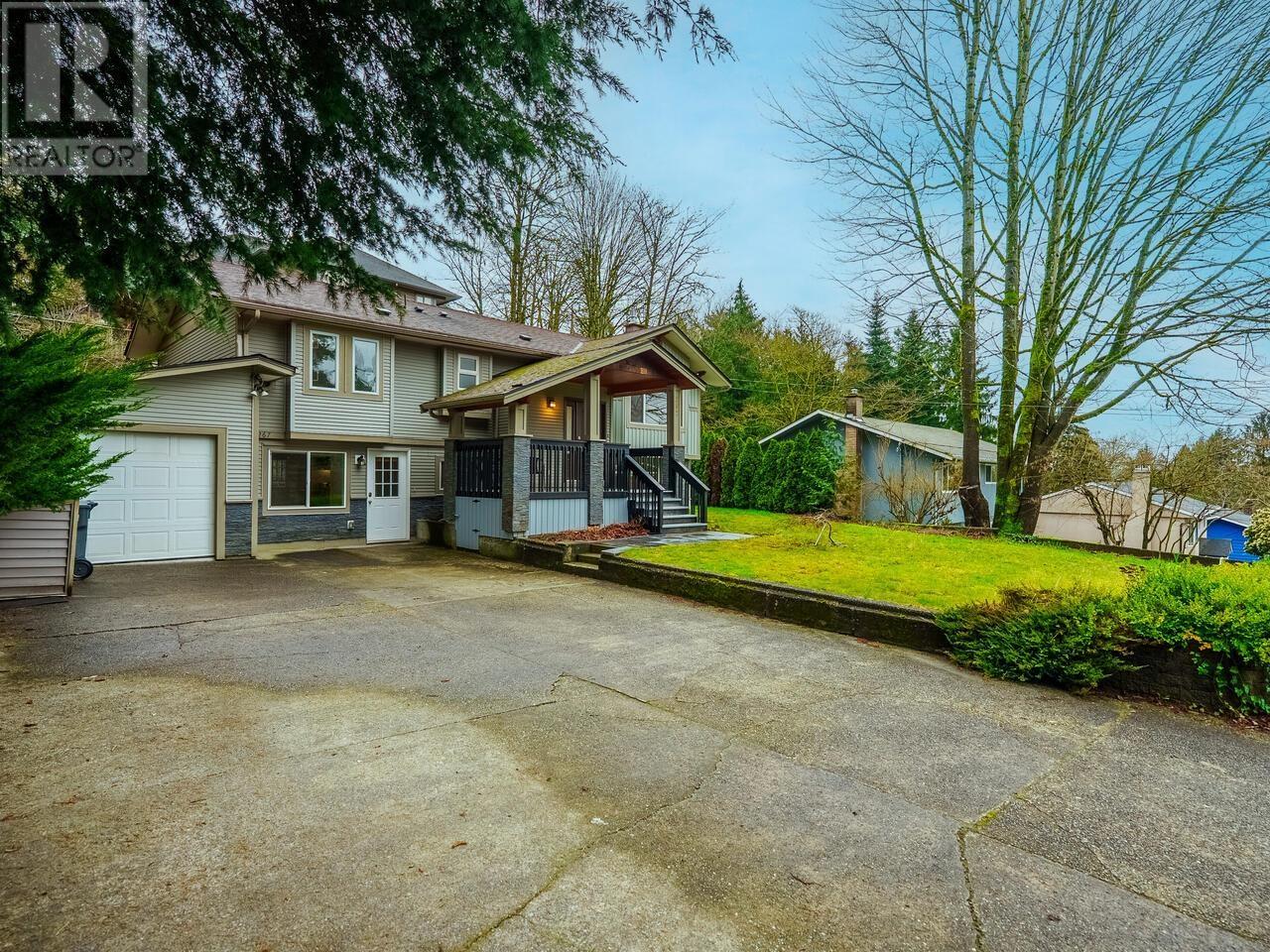 Property at 267 CHESTER COURT image 4