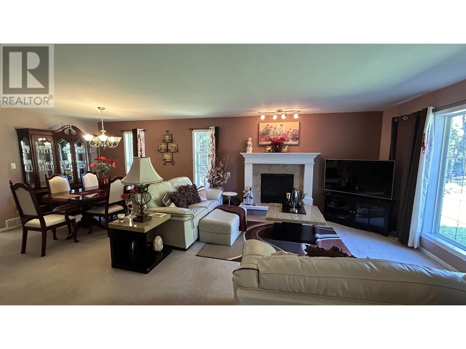 4775 Moneeyaw Road, 108 Mile Ranch, British Columbia  V0K 2Z0 - Photo 22 - R2980788