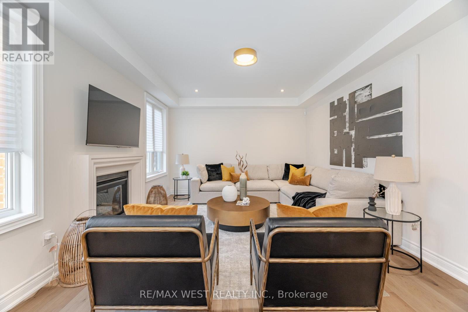 14 Kenneth Rogers Crescent, East Gwillimbury, Ontario  L9N 0S2 - Photo 15 - N12035233