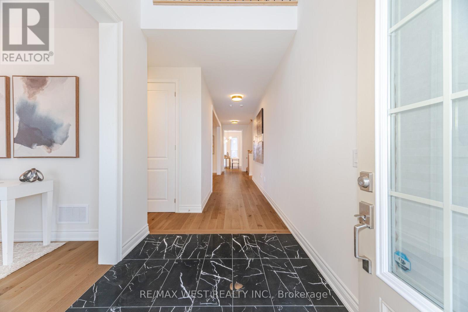 Property at 14 KENNETH ROGERS CRESCENT image 2