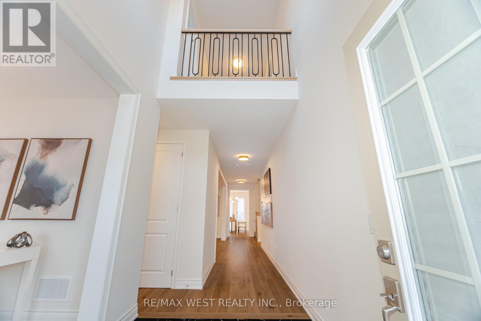 Property at 14 KENNETH ROGERS CRESCENT image 3