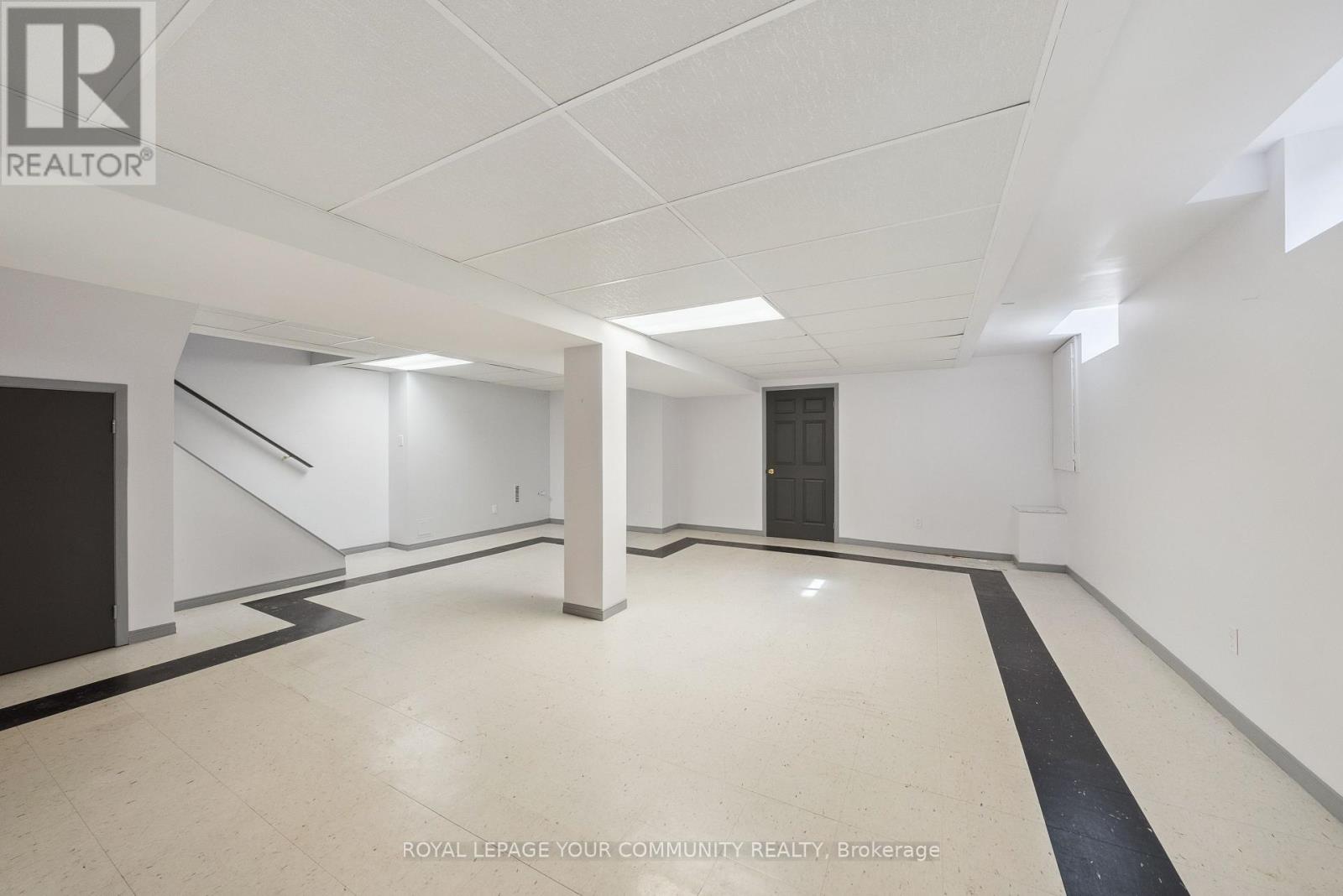 105 Redondo Drive, Vaughan (Beverley Glen), Ontario  L4J 7S6 - Photo 29 - N12035307