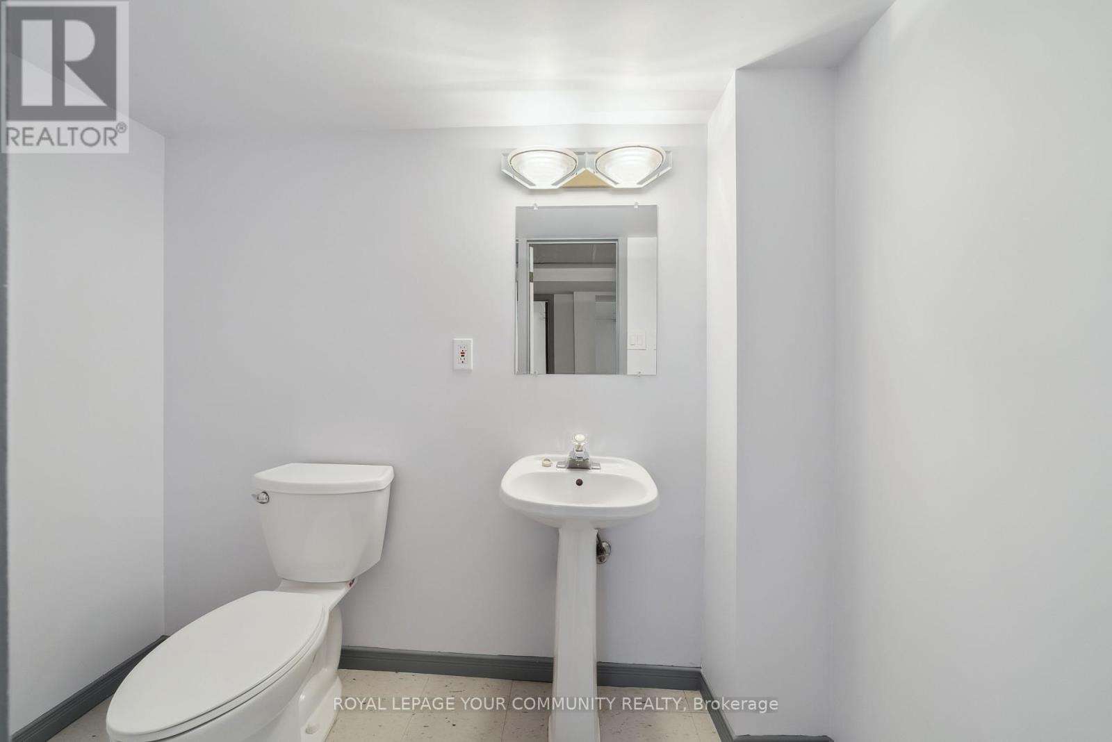 105 Redondo Drive, Vaughan (Beverley Glen), Ontario  L4J 7S6 - Photo 31 - N12035307