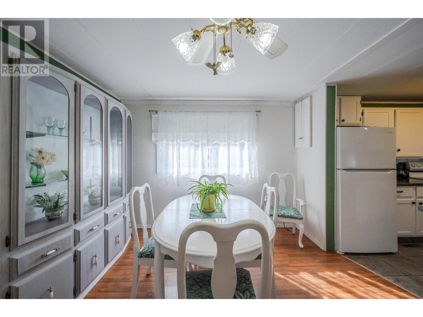 Property at 4505 McLean Creek Road Unit# E7 image 5
