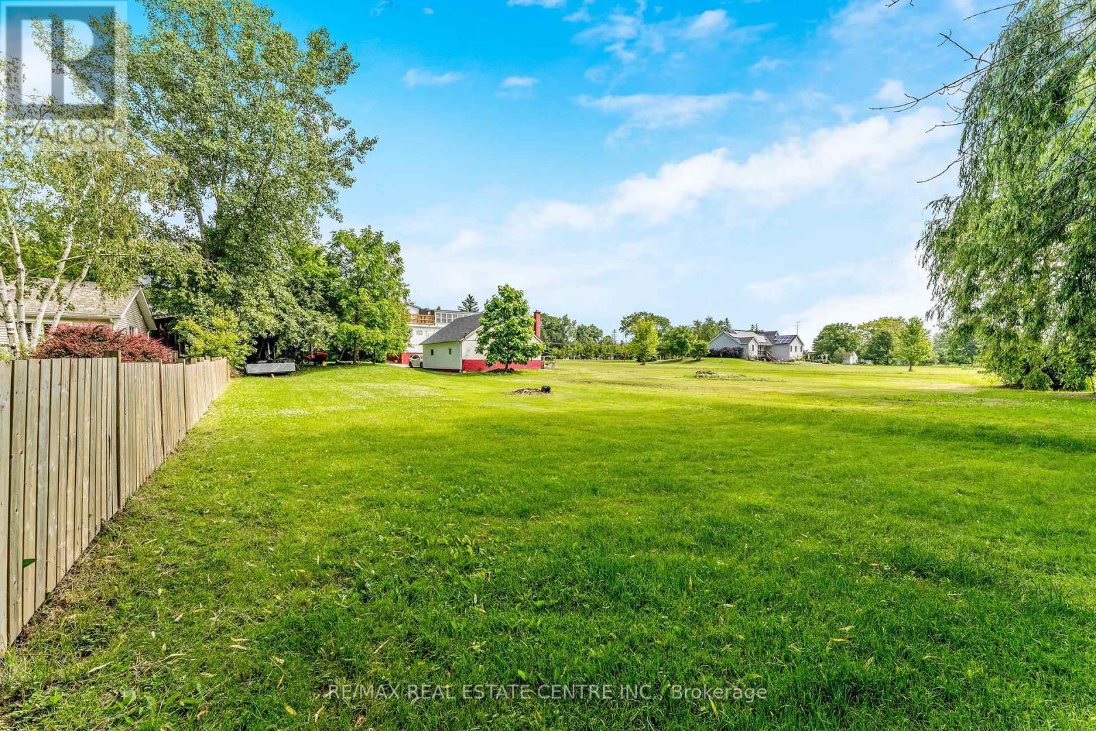 338 5 Concession W, Hamilton, Ontario  L0R 1V0 - Photo 3 - X12035252