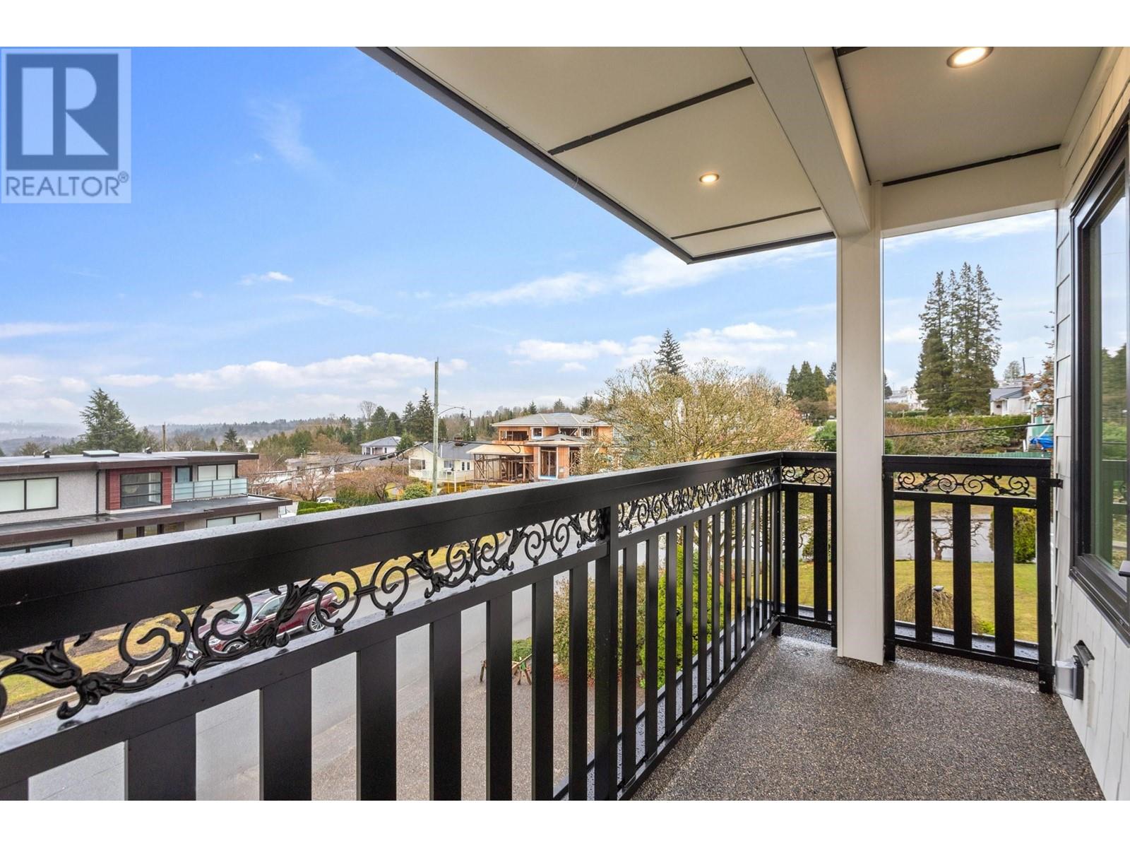 Listing Picture 20 of 40 : SL1 5715 FORGLEN DRIVE, Burnaby / 本拿比 - 魯藝地產 Yvonne Lu Group - MLS Medallion Club Member