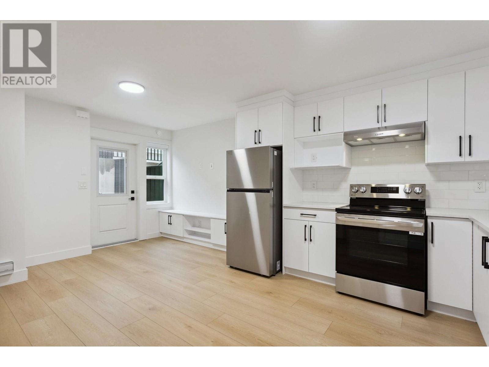 Listing Picture 32 of 40 : SL1 5715 FORGLEN DRIVE, Burnaby / 本拿比 - 魯藝地產 Yvonne Lu Group - MLS Medallion Club Member