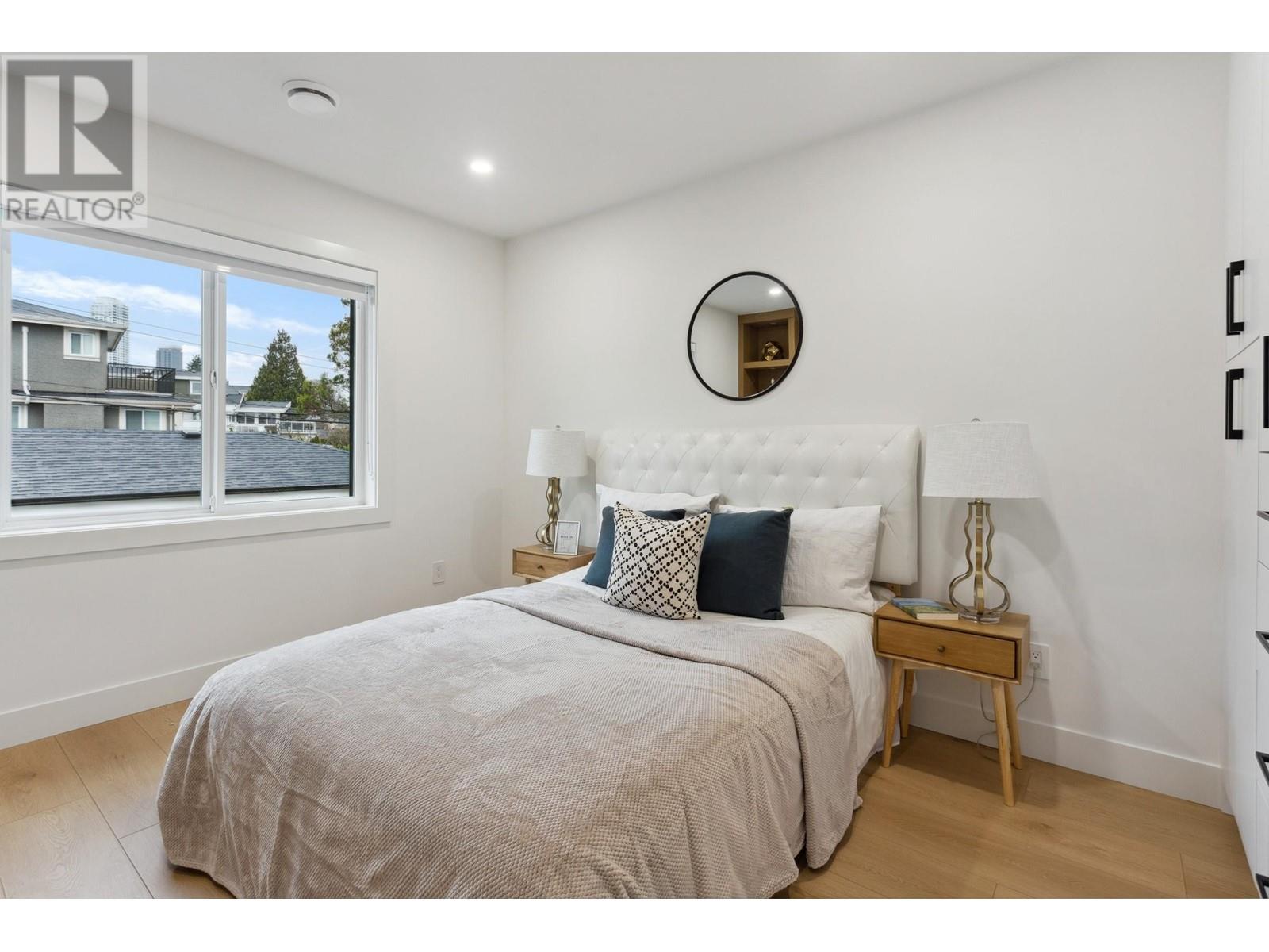 Listing Picture 25 of 40 : SL1 5715 FORGLEN DRIVE, Burnaby / 本拿比 - 魯藝地產 Yvonne Lu Group - MLS Medallion Club Member