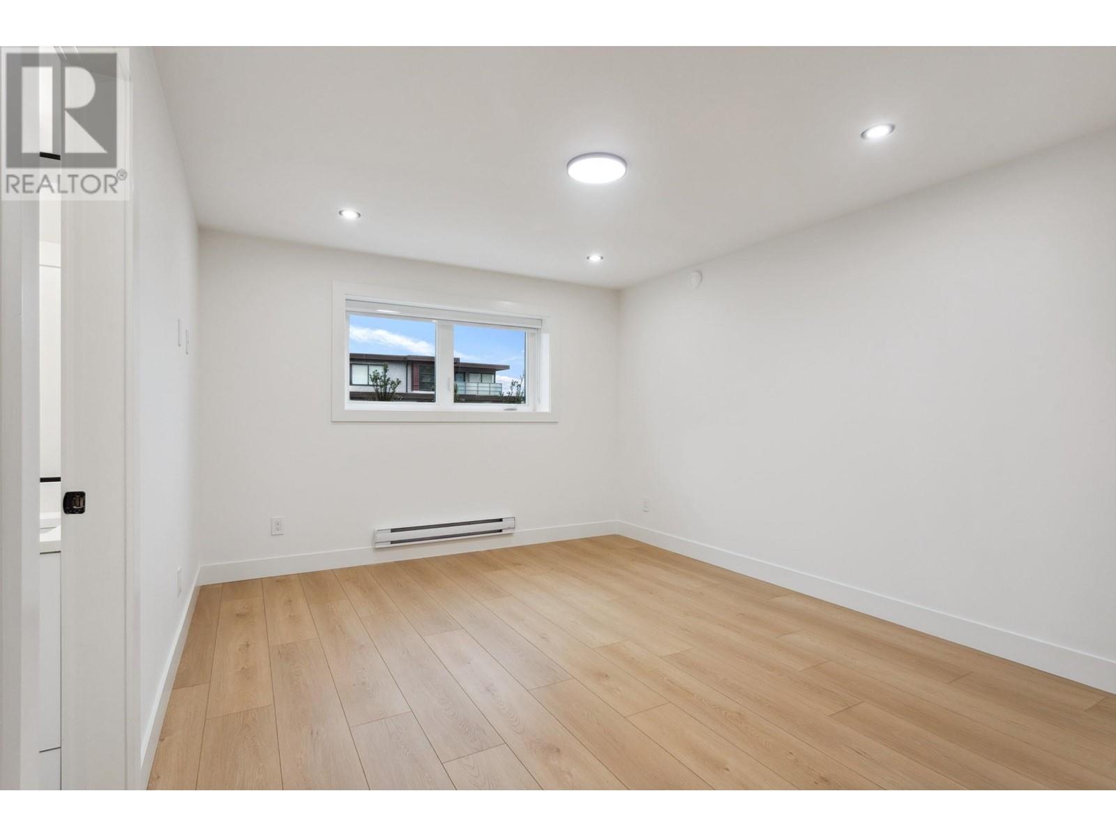 Listing Picture 28 of 40 : SL1 5715 FORGLEN DRIVE, Burnaby / 本拿比 - 魯藝地產 Yvonne Lu Group - MLS Medallion Club Member