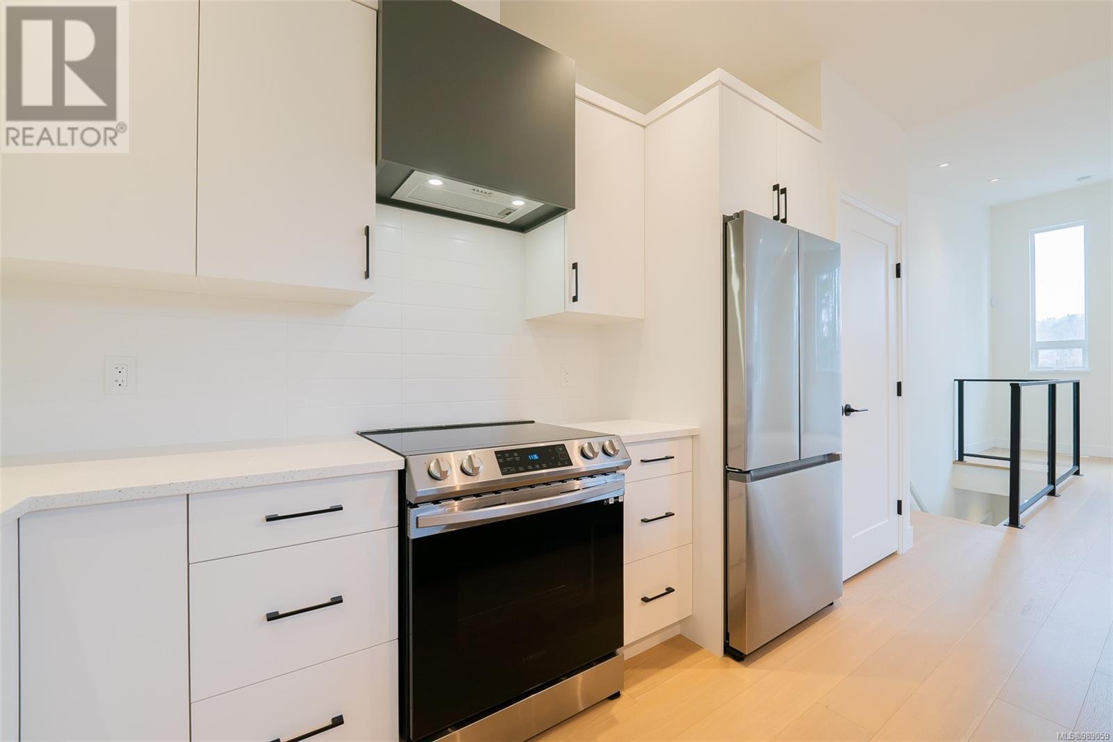 Property at 111 Raven Way image 5