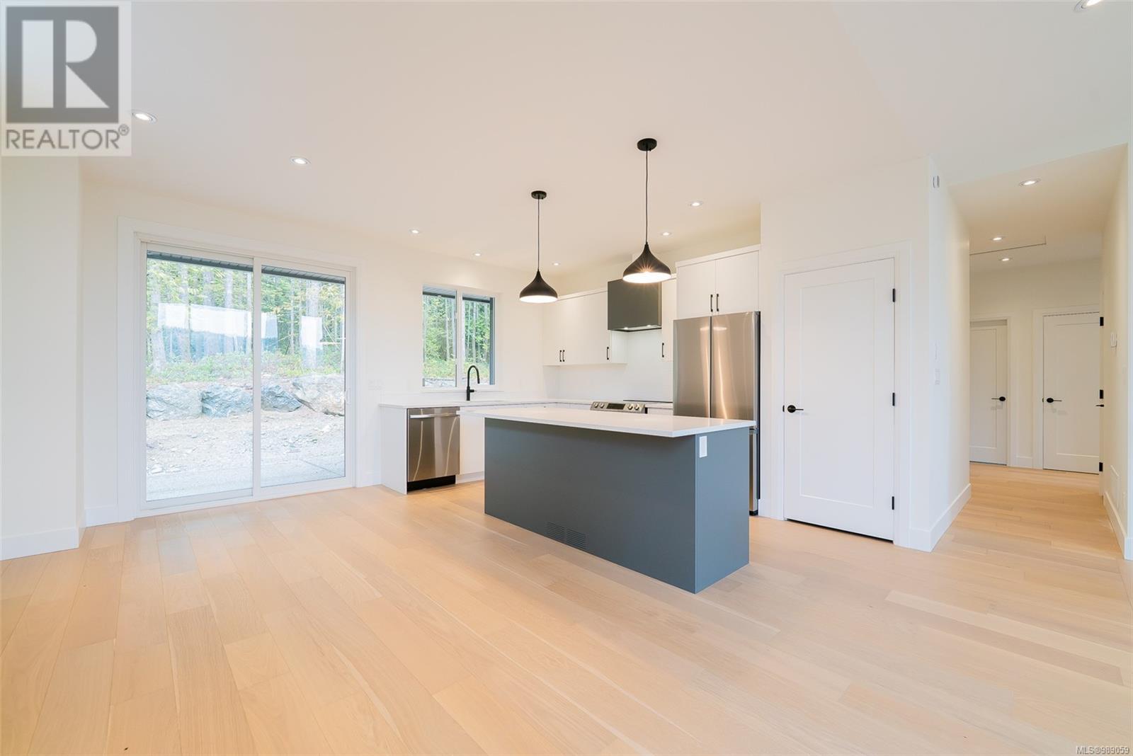 Property at 111 Raven Way image 2