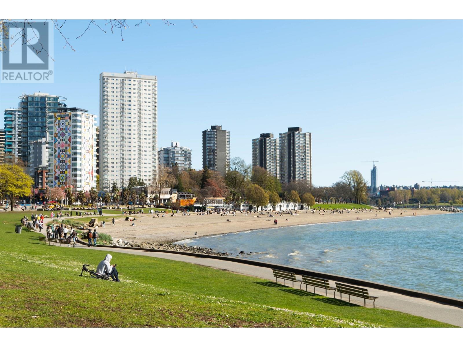 Listing Picture 28 of 35 : 201 1949 BEACH AVENUE, Vancouver / 溫哥華 - 魯藝地產 Yvonne Lu Group - MLS Medallion Club Member