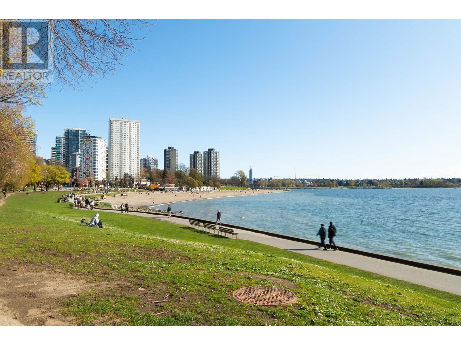 Listing Picture 29 of 35 : 201 1949 BEACH AVENUE, Vancouver / 溫哥華 - 魯藝地產 Yvonne Lu Group - MLS Medallion Club Member