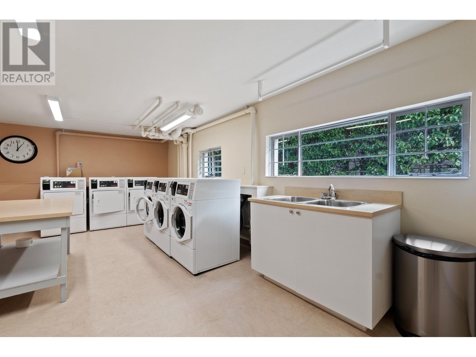 Listing Picture 25 of 35 : 201 1949 BEACH AVENUE, Vancouver / 溫哥華 - 魯藝地產 Yvonne Lu Group - MLS Medallion Club Member