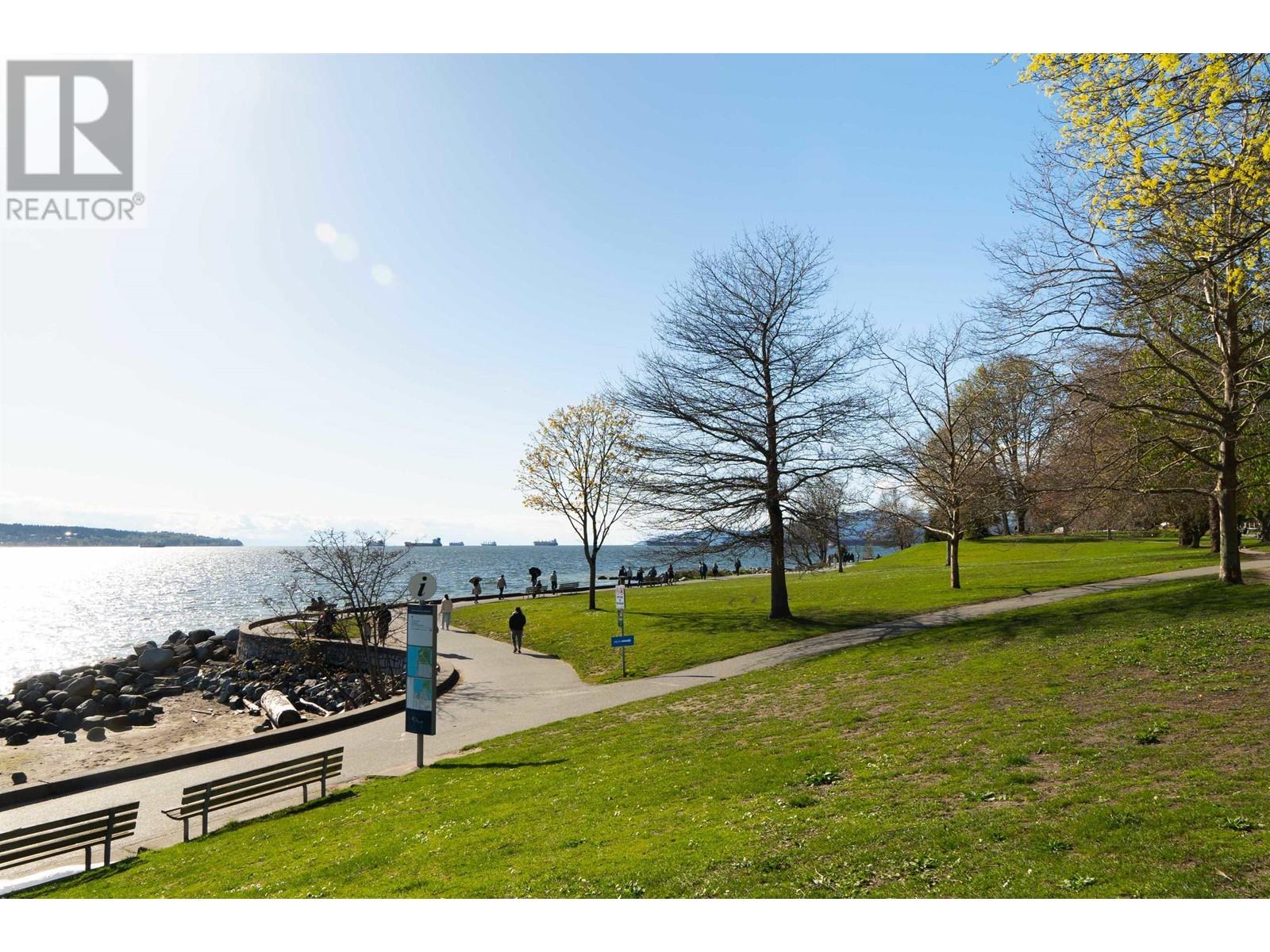 Listing Picture 32 of 35 : 201 1949 BEACH AVENUE, Vancouver / 溫哥華 - 魯藝地產 Yvonne Lu Group - MLS Medallion Club Member