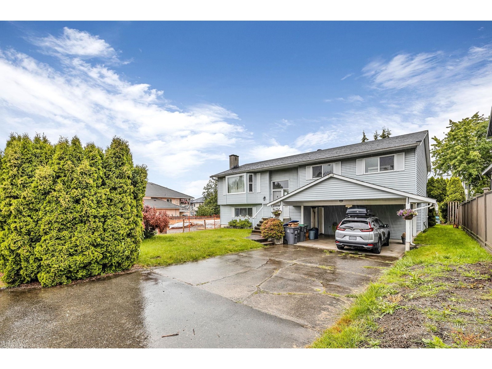 Property at 7318 145 STREET image 2