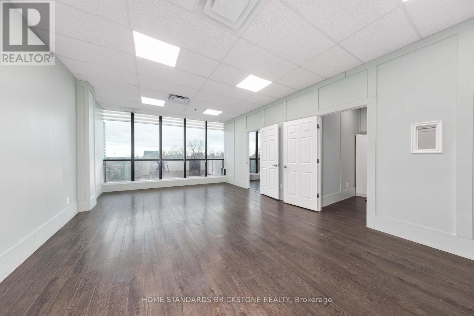 Property at 334 - 4750 YONGE STREET image 3