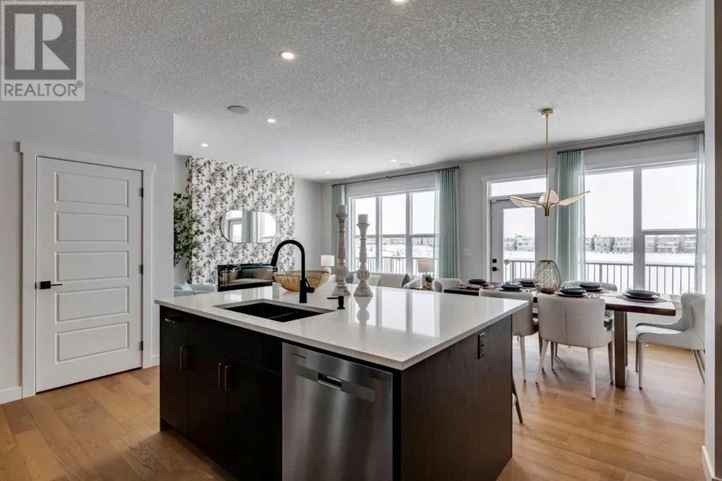 Property at 183 Huxland Path NE image 3