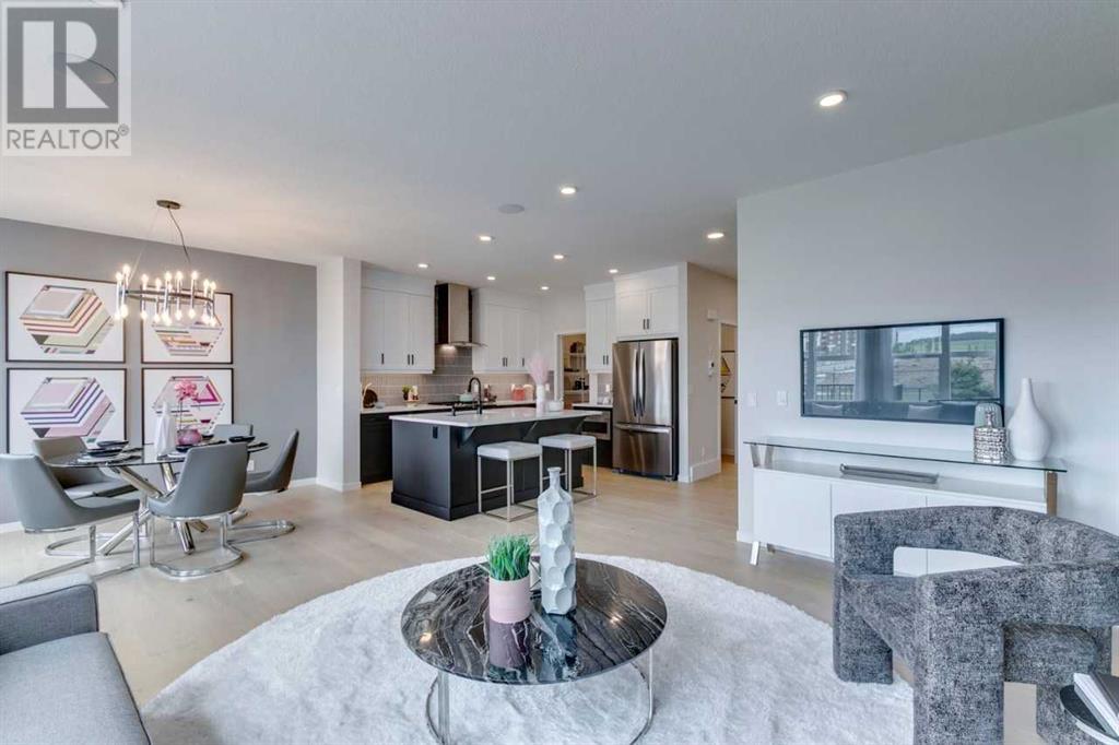 Property at 191 Huxland Path NE image 5