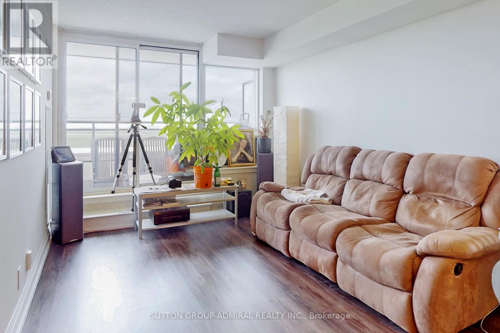 Property at 407 - 1070 SHEPPARD AVENUE W image 4