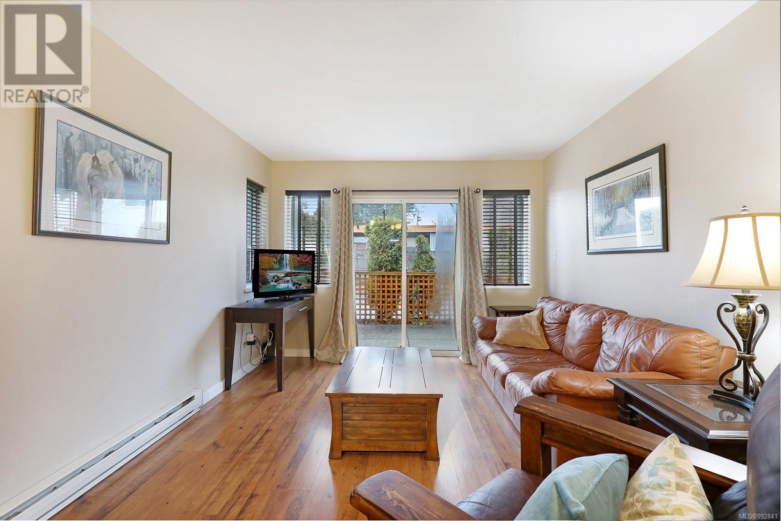 Property at 1A 851 5th St image 3