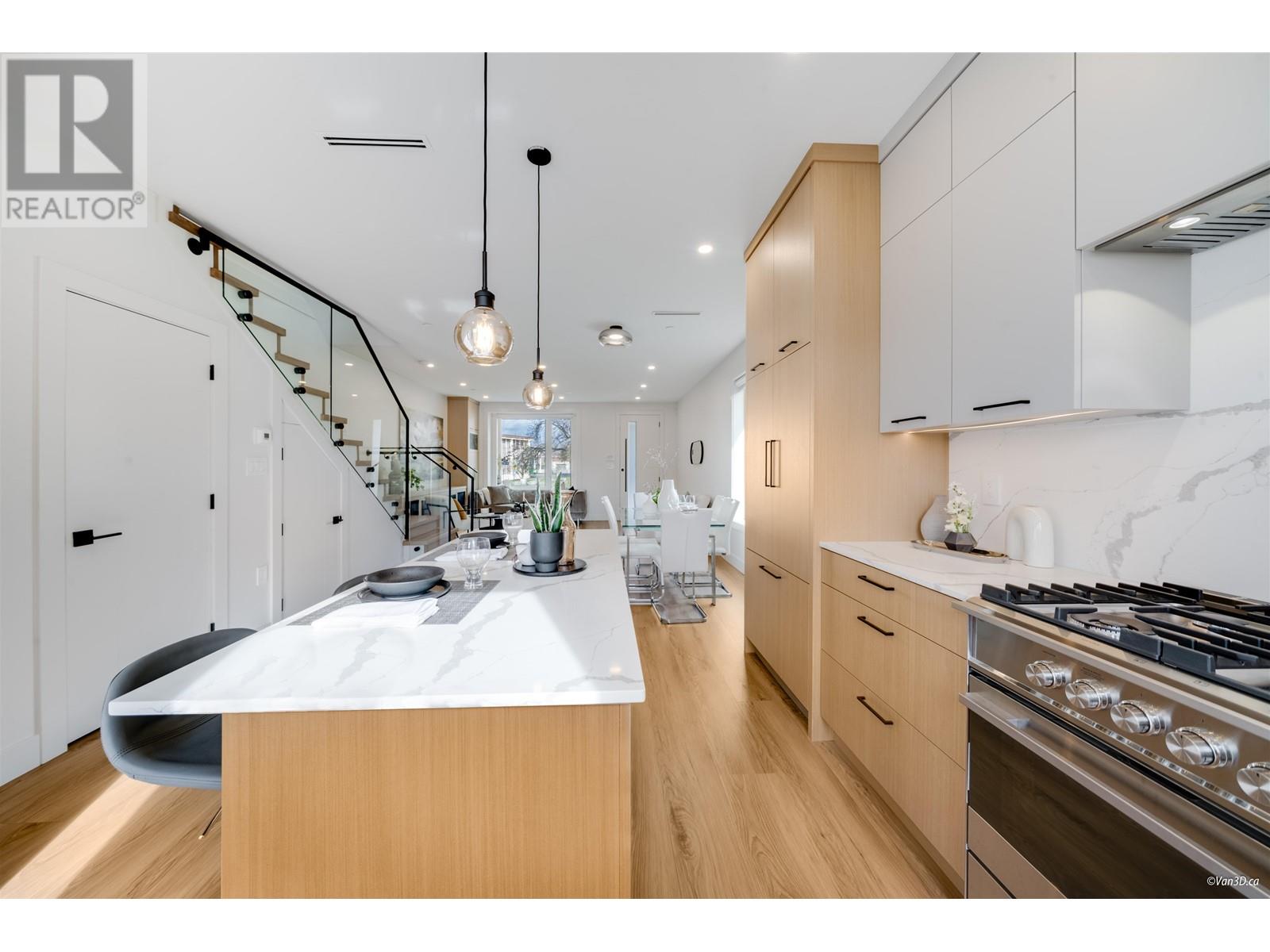 1812 E 55th Avenue, Vancouver, British Columbia  V5P 2A1 - Photo 11 - R2978962