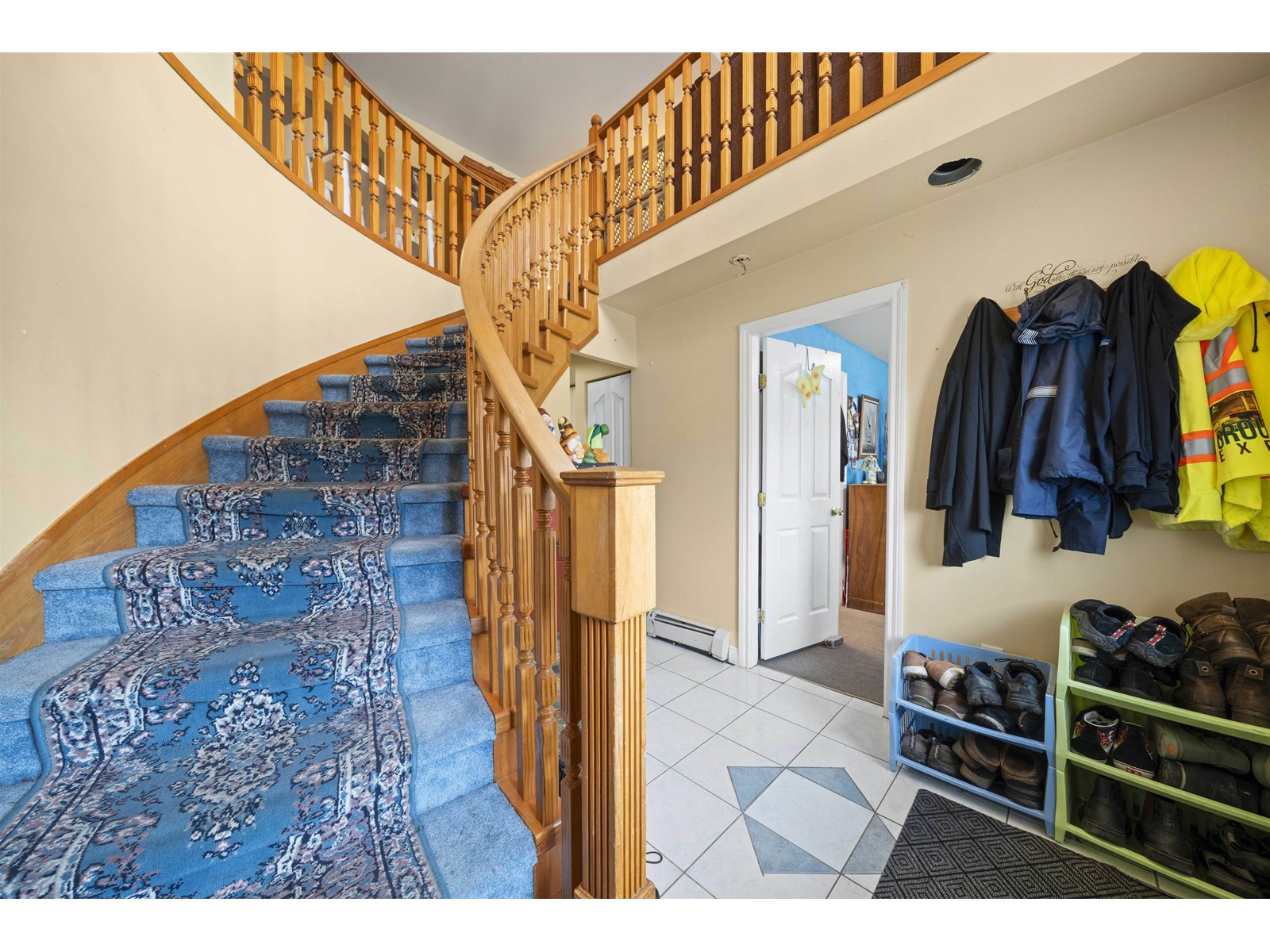 31533 Homestead Crescent, Abbotsford, British Columbia  V2T 6V6 - Photo 2 - R2980789