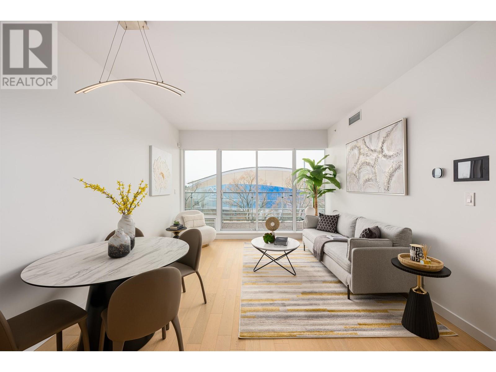 Listing Picture 8 of 29 : 405 6622 PEARSON WAY, Richmond / 烈治文 - 魯藝地產 Yvonne Lu Group - MLS Medallion Club Member