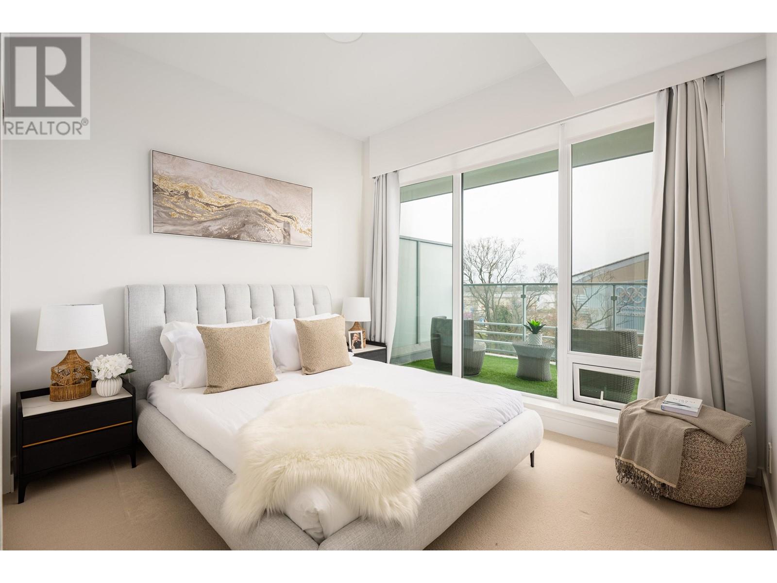 Listing Picture 13 of 29 : 405 6622 PEARSON WAY, Richmond / 烈治文 - 魯藝地產 Yvonne Lu Group - MLS Medallion Club Member