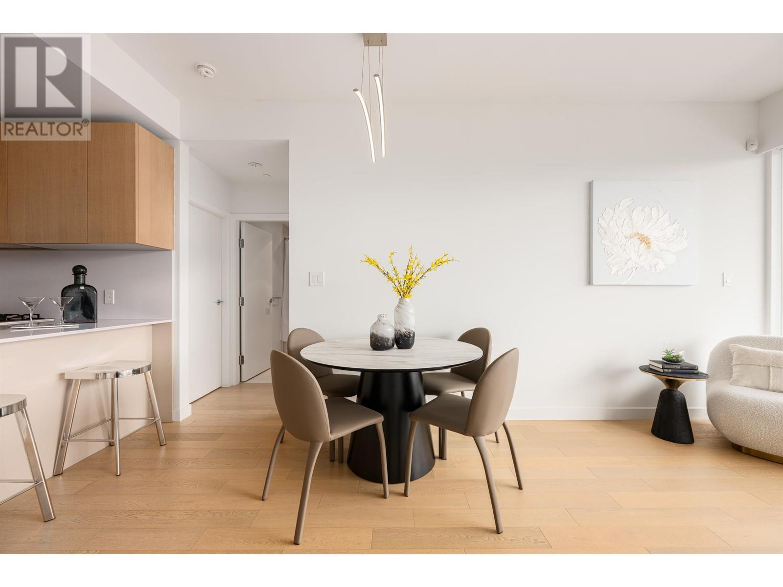 Listing Picture 9 of 29 : 405 6622 PEARSON WAY, Richmond / 烈治文 - 魯藝地產 Yvonne Lu Group - MLS Medallion Club Member