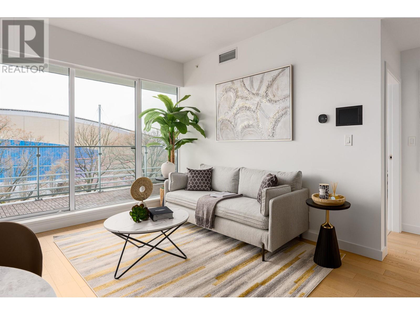 Listing Picture 6 of 29 : 405 6622 PEARSON WAY, Richmond / 烈治文 - 魯藝地產 Yvonne Lu Group - MLS Medallion Club Member