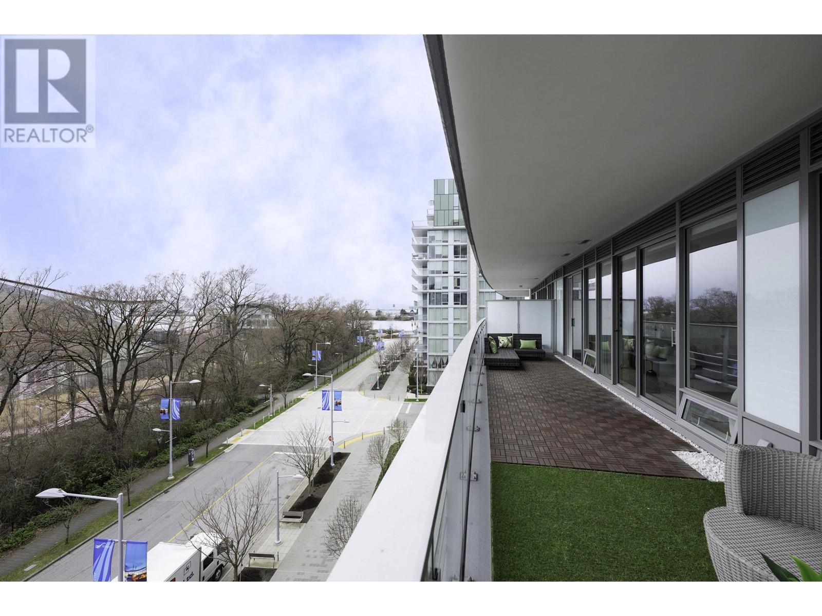 Listing Picture 20 of 29 : 405 6622 PEARSON WAY, Richmond / 烈治文 - 魯藝地產 Yvonne Lu Group - MLS Medallion Club Member