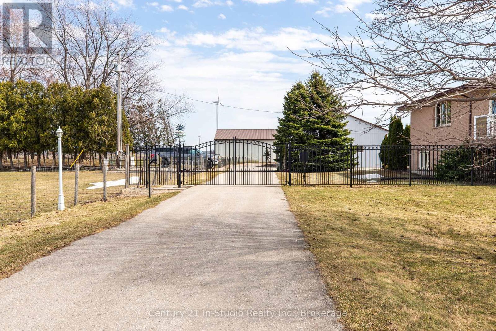 84298 Bluewater Highway, Ashfield-Colborne-Wawanosh, Ontario  N7A 3X9 - Photo 2 - X12035399