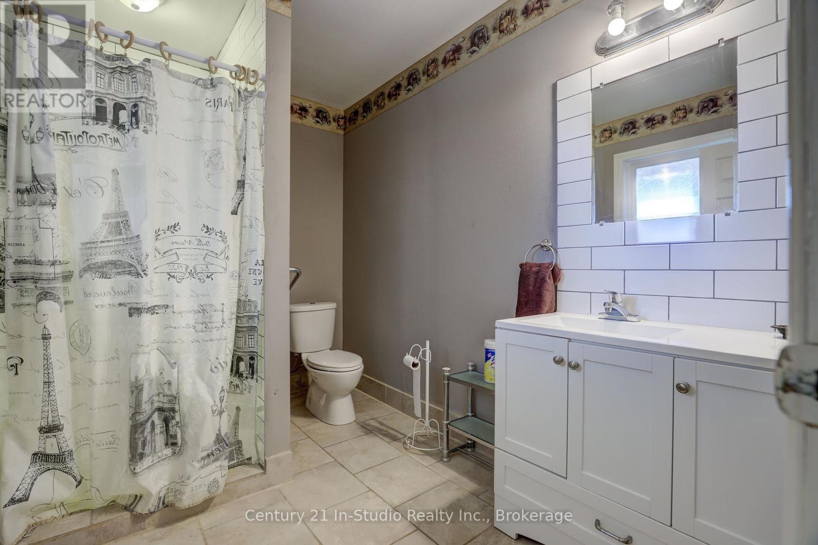 84298 Bluewater Highway, Ashfield-Colborne-Wawanosh, Ontario  N7A 3X9 - Photo 24 - X12035399