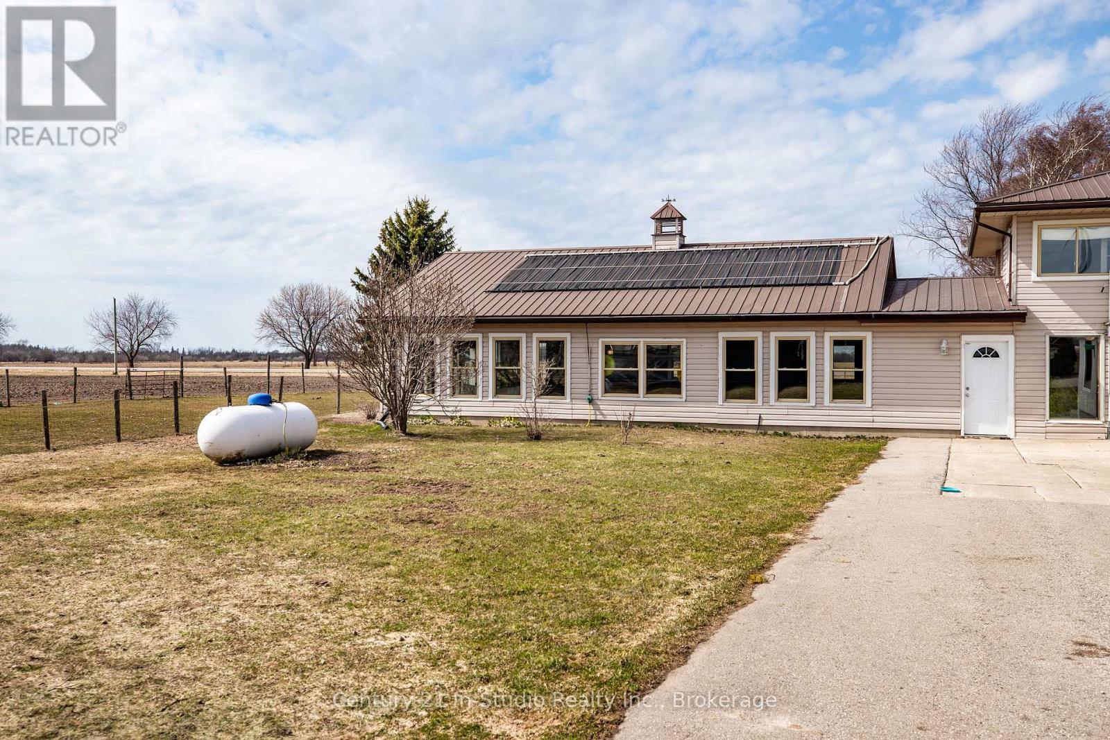 84298 Bluewater Highway, Ashfield-Colborne-Wawanosh, Ontario  N7A 3X9 - Photo 4 - X12035399