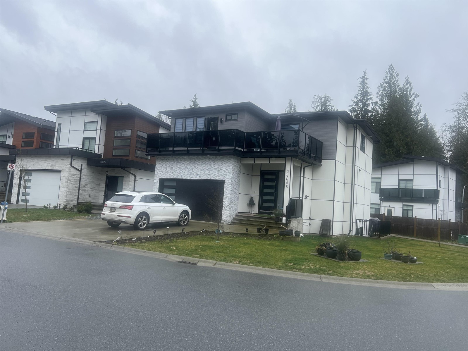 36688 CARL CREEK CRESCENT, Abbotsford, British Columbia