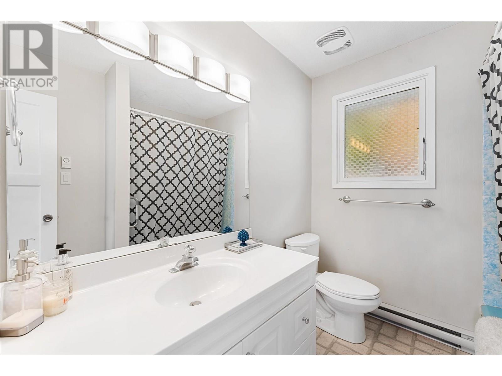 17110 Coral Beach Road, Lake Country, British Columbia  V4V 1B9 - Photo 24 - 10339983