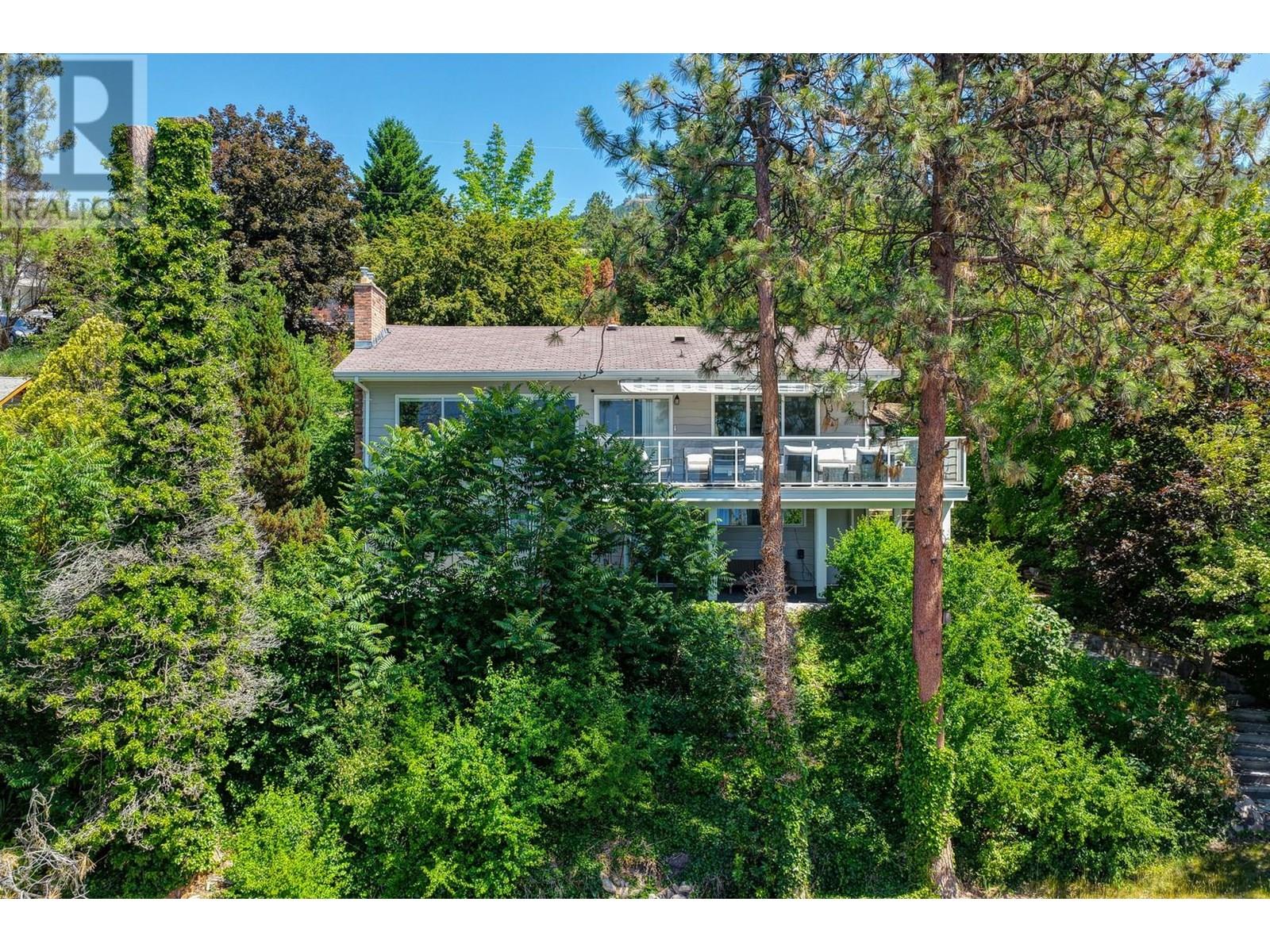 17110 Coral Beach Road, Lake Country, British Columbia  V4V 1B9 - Photo 6 - 10339983