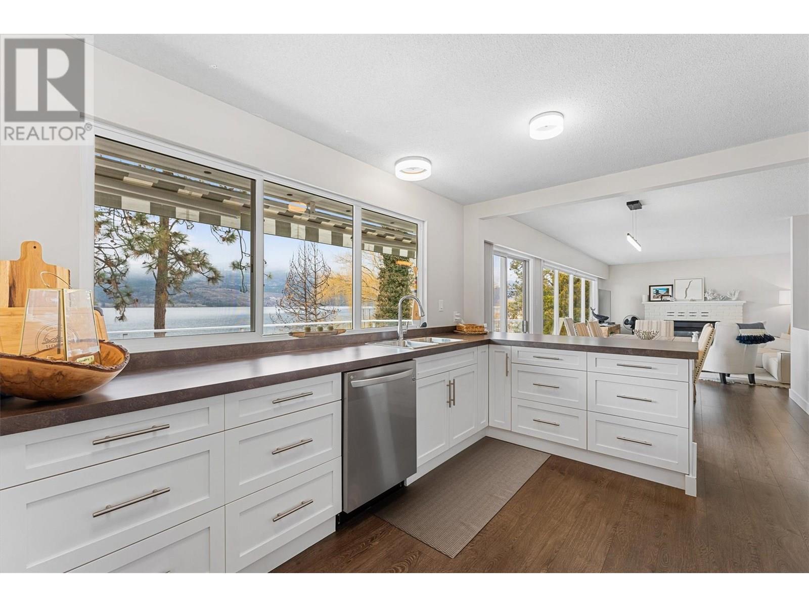 17110 Coral Beach Road, Lake Country, British Columbia  V4V 1B9 - Photo 15 - 10339983