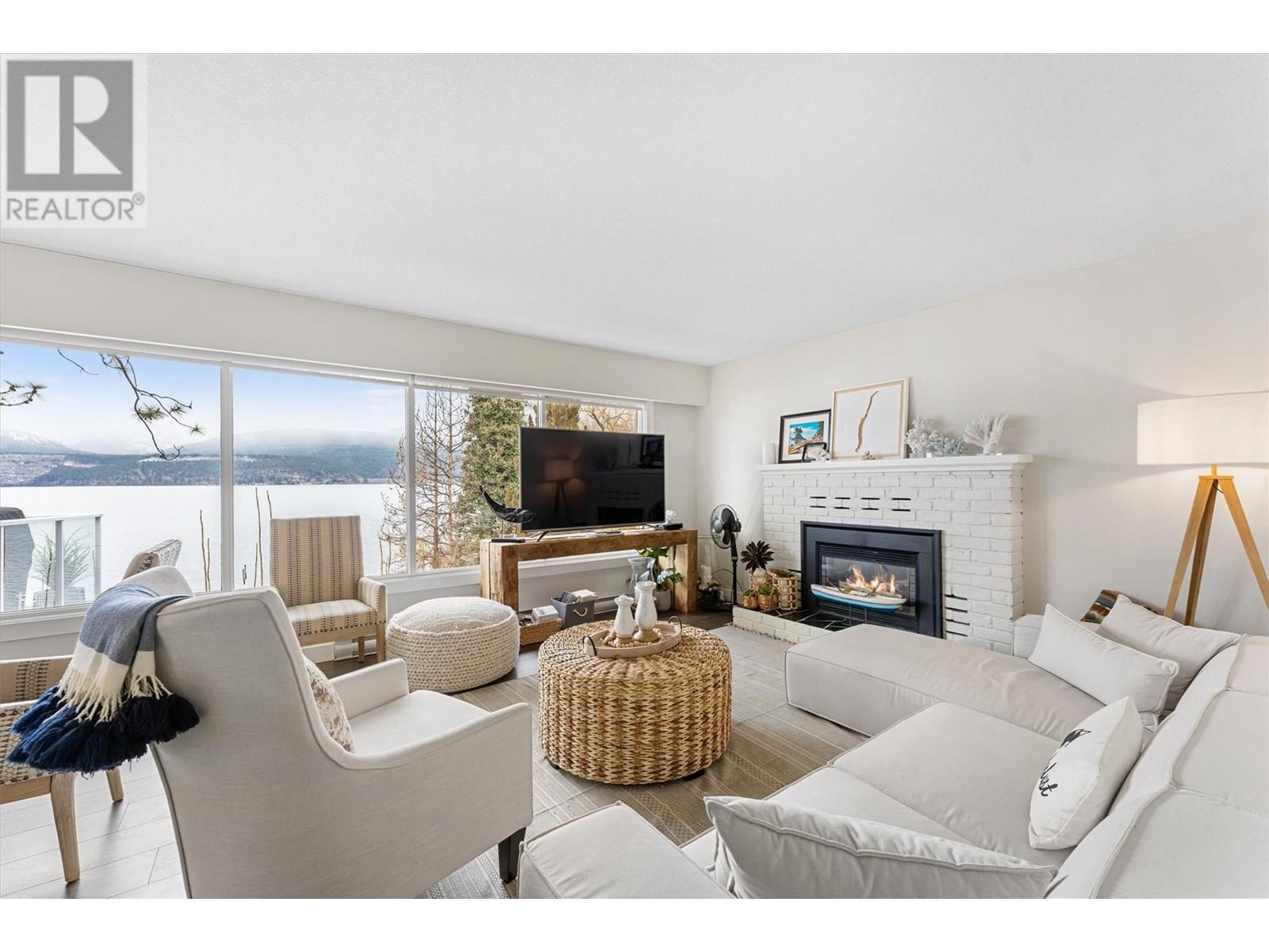 17110 Coral Beach Road, Lake Country, British Columbia  V4V 1B9 - Photo 12 - 10339983