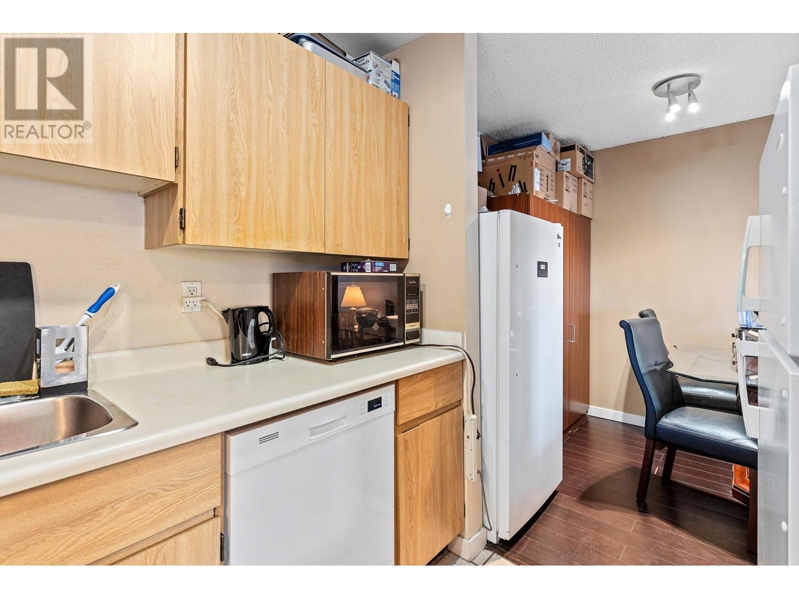 212 615 North Road, Coquitlam, British Columbia  V3J 1P1 - Photo 15 - R2972346